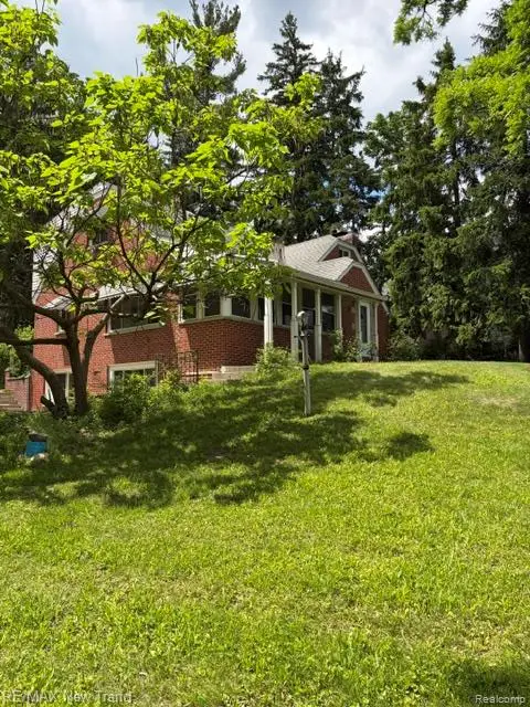 8715 N Wayne Road, Westland, MI 48185 - #3