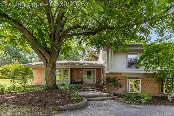 28107 New Bedford Drive, FarmingtonHills, MI 48334