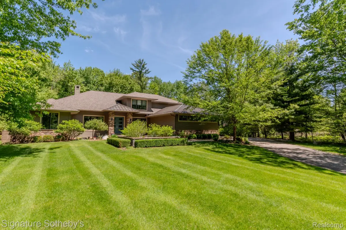 3479 E Shady Ridge Lane, Midland, MI 48642 - #1
