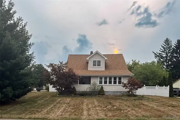 20403 Hugh Street, Livonia, MI 48152