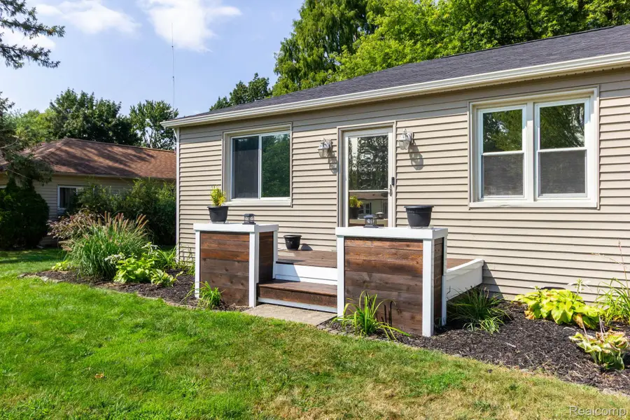 5555 Botsford Avenue, Sterling Heights, MI 48310 - #3