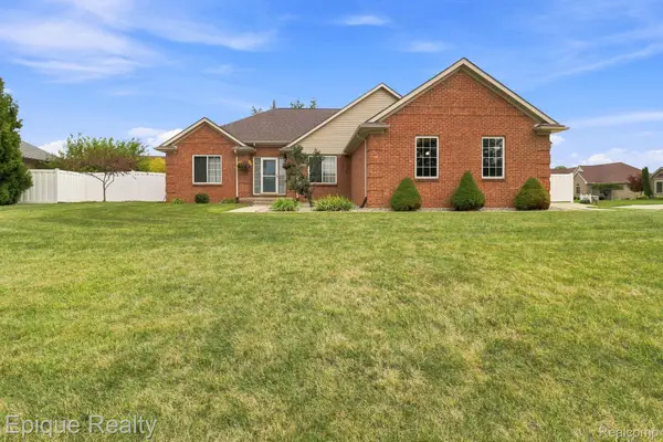 5208 Foxhill Lane, Monroe, MI 48161