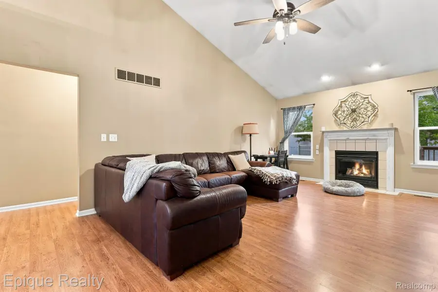 5208 Foxhill Lane, Monroe, MI 48161 - #3