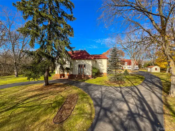 5044 Charing Cross Road, BloomfieldHills, MI 48304