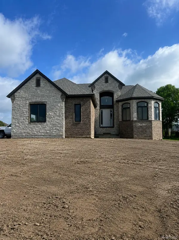 6853 John R Road, Troy, MI 48085