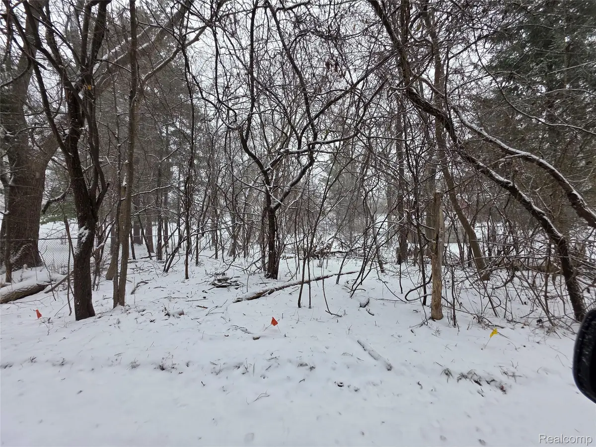 2375 Greenlawn Avenue, Bloomfield, MI 48302 - #1