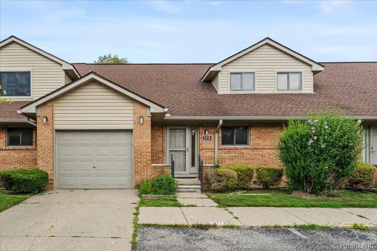 3719 Old Creek Road, Troy, MI 48084 - #1