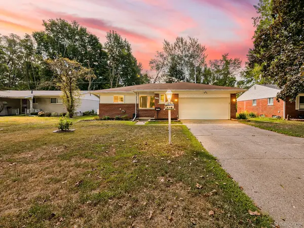19501 Magnolia Parkway, Southfield, MI 48075