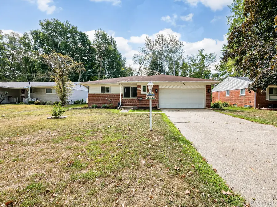 19501 Magnolia Parkway, Southfield, MI 48075 - #3