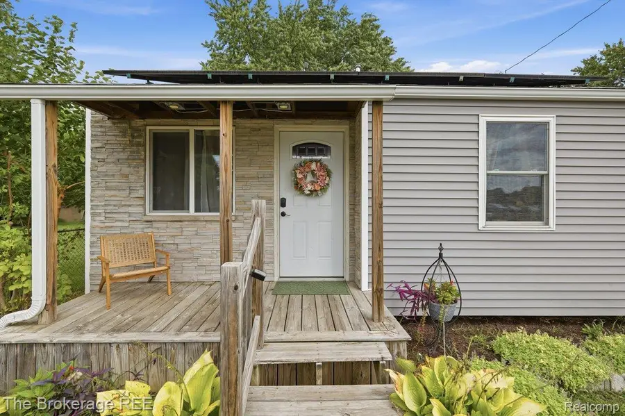 1233 Carman, Burton, MI 48529 - #2