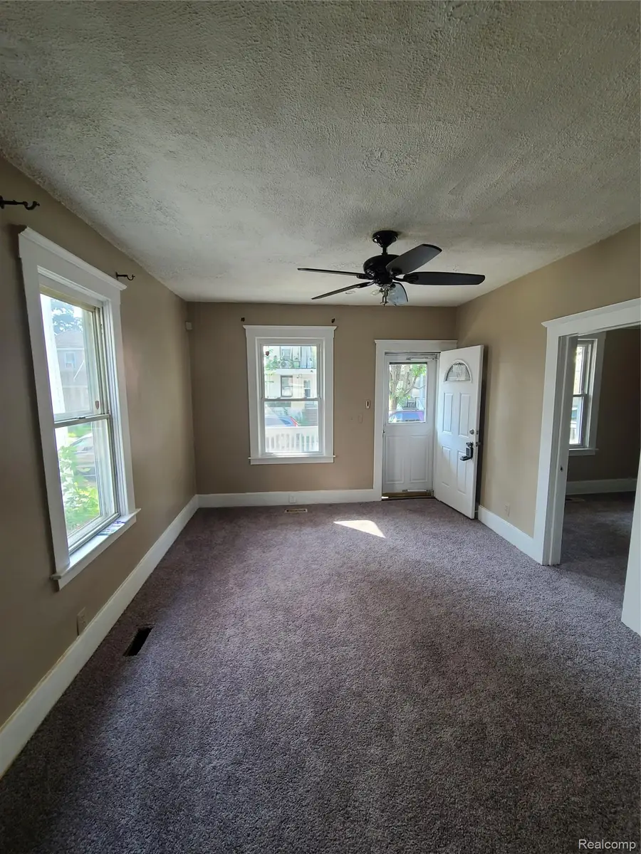 3387 Comstock Street, Hamtramck, MI 48212 - #3