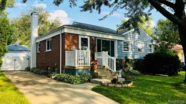 2520 Barstow Road, Lansing, MI 48906