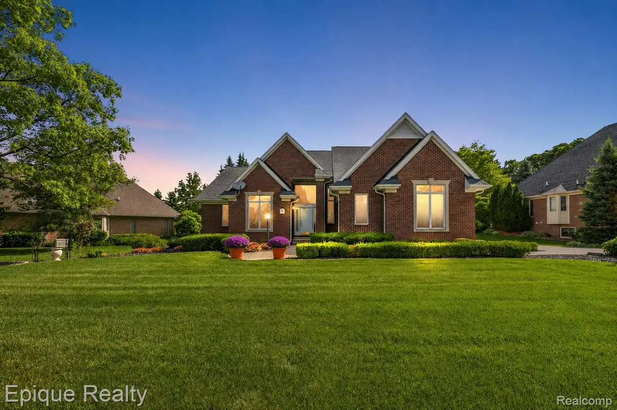 5675 Golf Pointe Drive, Clarkston, MI 48348 - #1