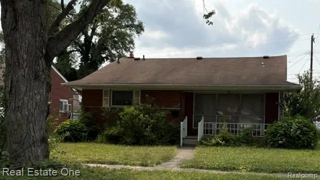 8355 Winston Lane, Dearborn Heights, MI 48127 - #1