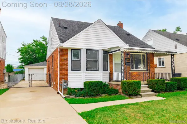21320 Frazho Street, StClairShores, MI 48081