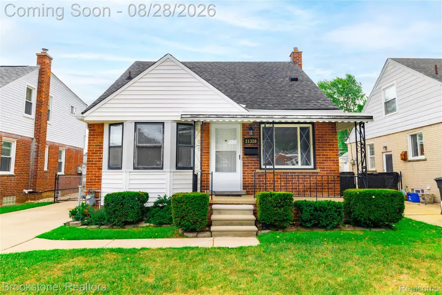 21320 Frazho Street, Saint Clair Shores, MI 48081 - #2