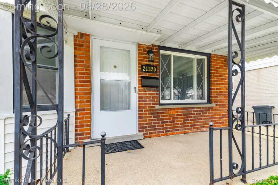 21320 Frazho Street, Saint Clair Shores, MI 48081 - #3