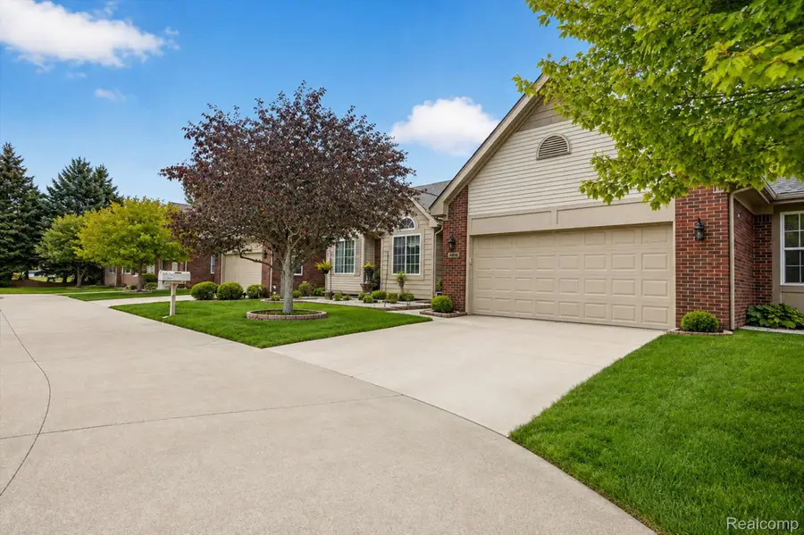 14960 Heather Pointe Drive, Sterling Heights, MI 48313 - #3