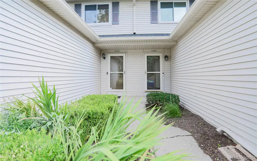 1355 Lochaven Road, Waterford, MI 48327 - #3