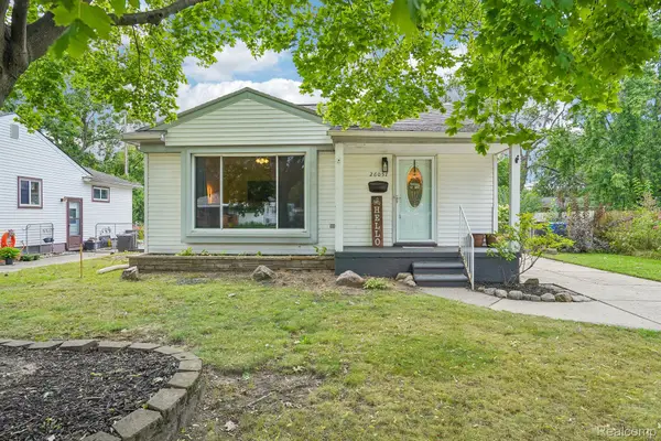 26057 Osmun Street, MadisonHeights, MI 48071