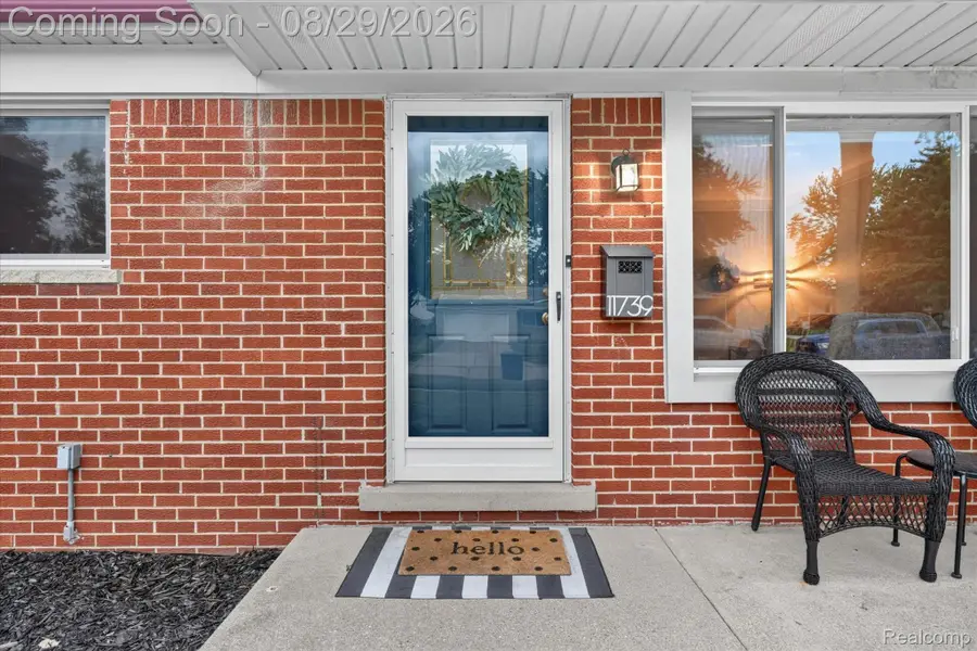 11739 Falcon Drive, Sterling Heights, MI 48313 - #3