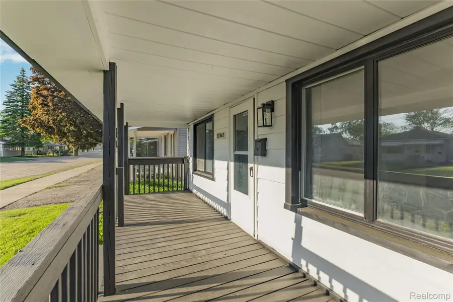 28042 Maple Street, Roseville, MI 48066 - #2