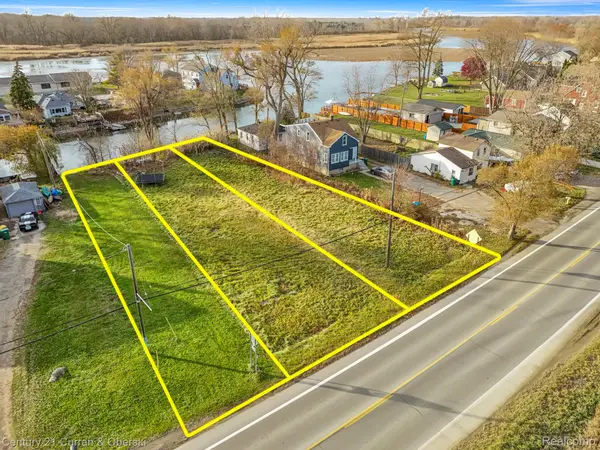5 W Jefferson Avenue, Brownstown, MI 48173