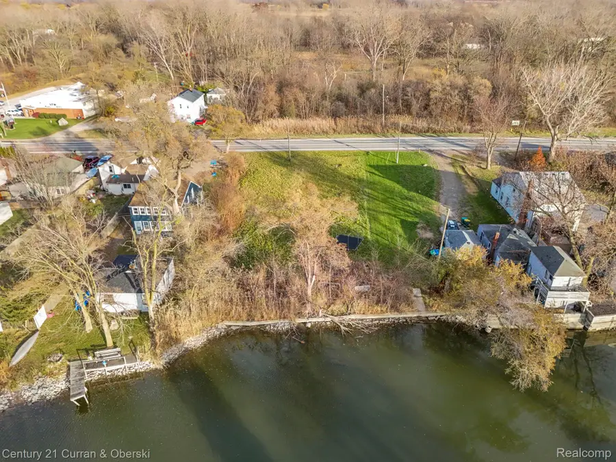 5 W Jefferson Avenue, Brownstown, MI 48173 - #3