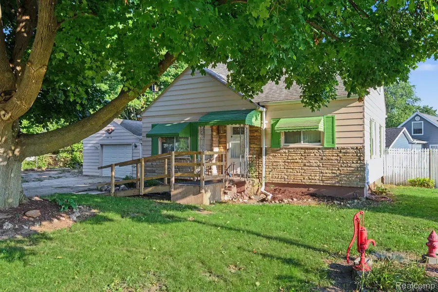 1210 Simca Street, Flint, MI 48507 - #2