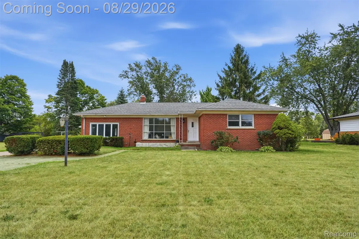 61305 Fairland Drive, Lyon, MI 48178 - #1