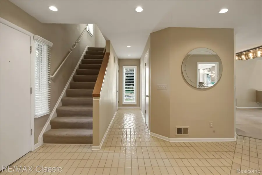 5423 W Bloomfield Lake Road, West Bloomfield, MI 48323 - #3