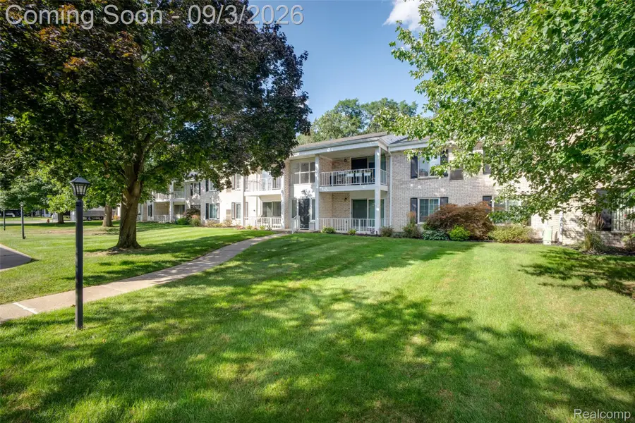 35972 Ann Arbor Trail, Livonia, MI 48150 - #2