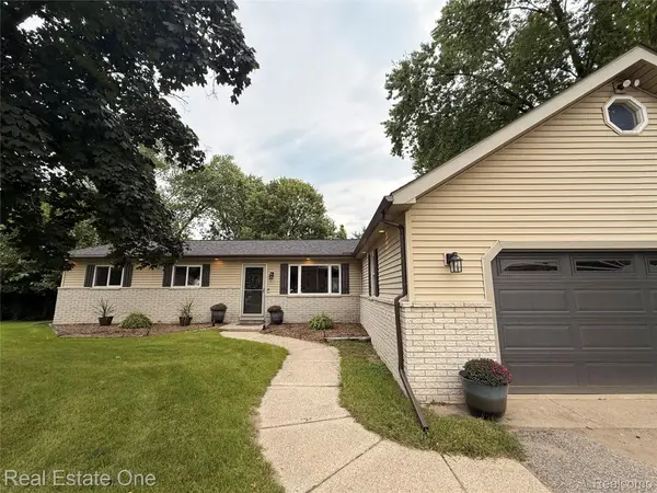 1457 Cambria Drive, Troy, MI 48085