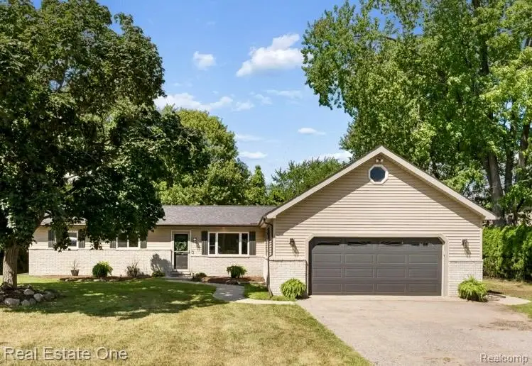 1457 Cambria Drive, Troy, MI 48085 - #3