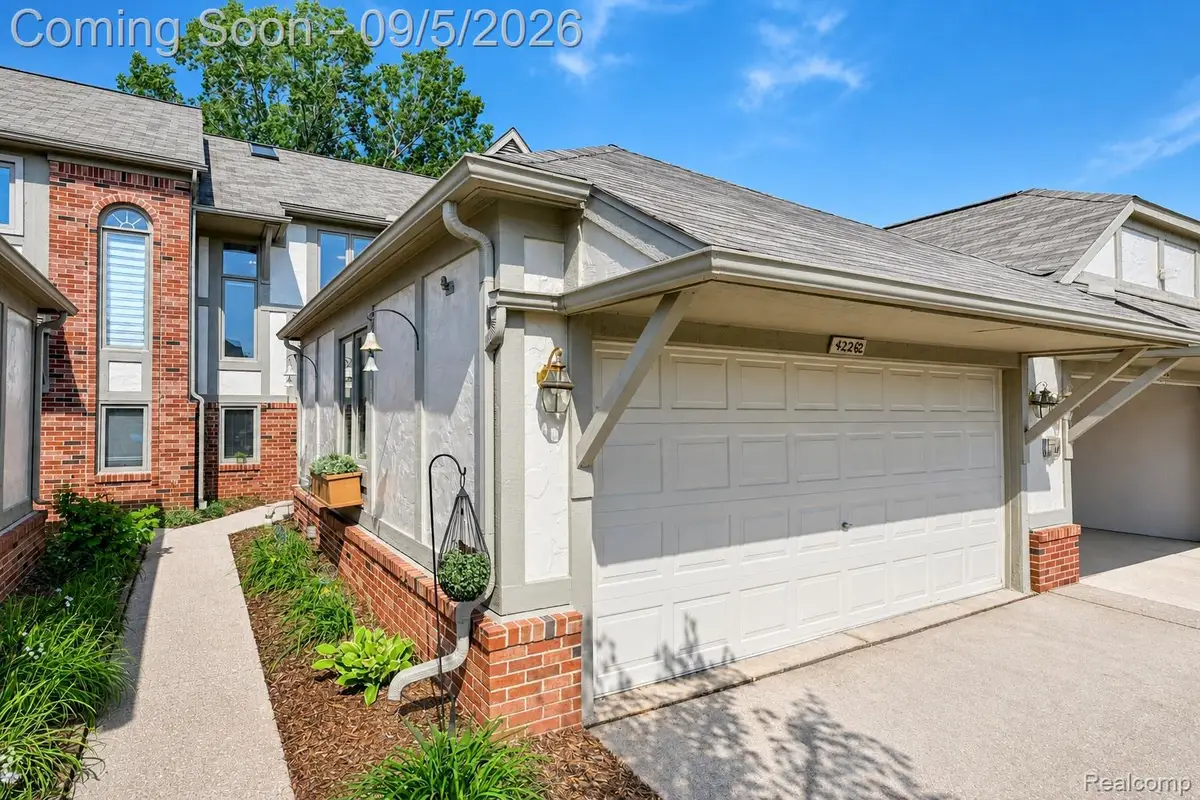 42262 Saratoga Circle, Canton, MI 48187 - #1