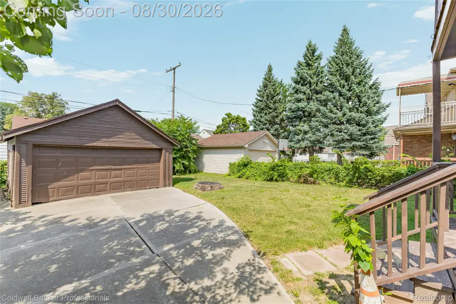 7523 Freda Street, Dearborn, MI 48126 - #2