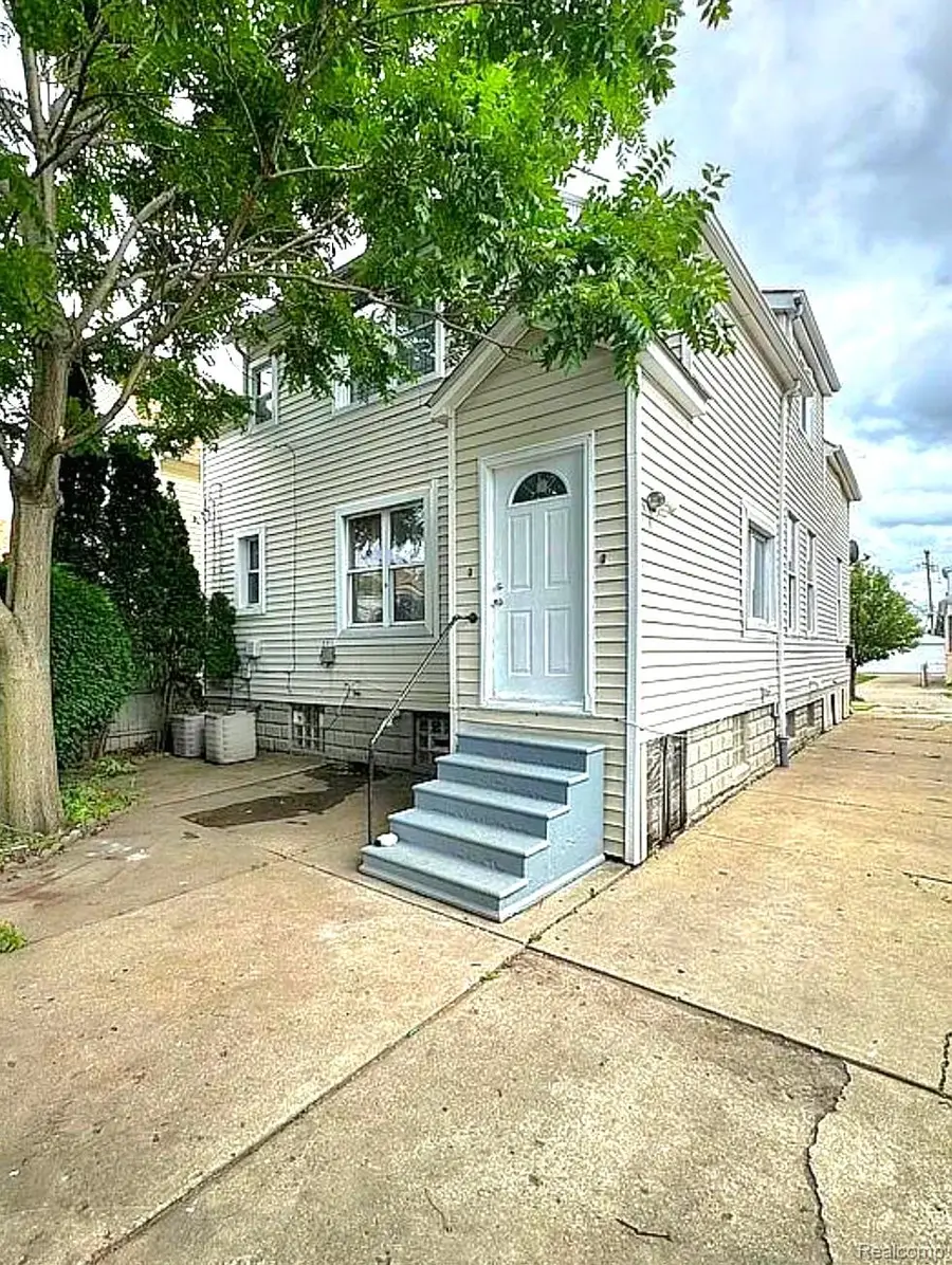 3843 Eldridge Street, Hamtramck, MI 48212 - #3