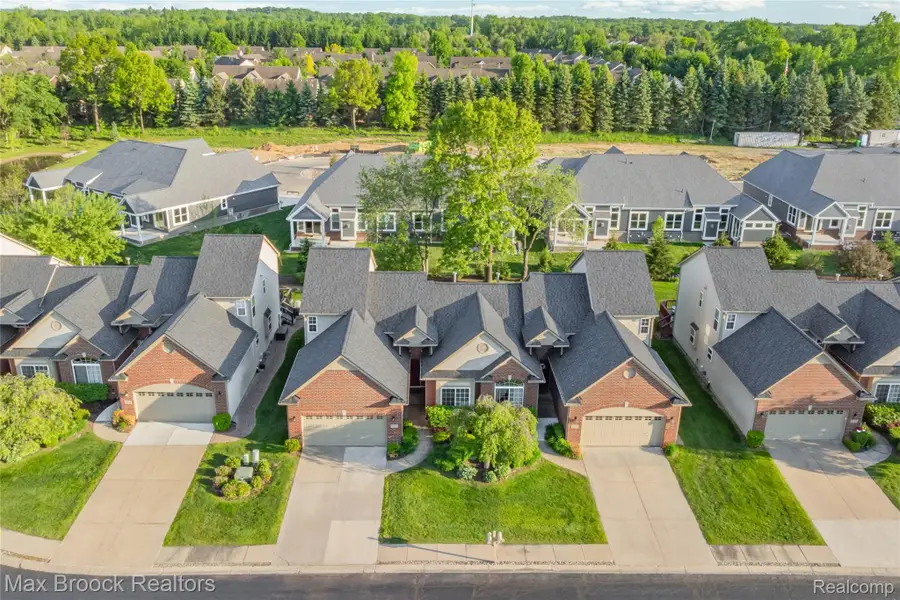 1723 Pine Forest Drive, Commerce Township, MI 48390 - #3