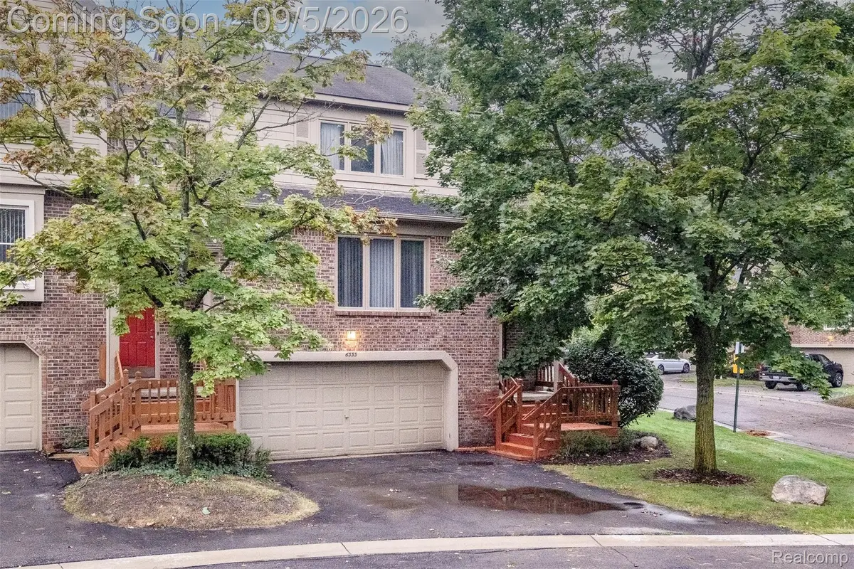 6333 Aspen Ridge Boulevard, West Bloomfield, MI 48322 - #1