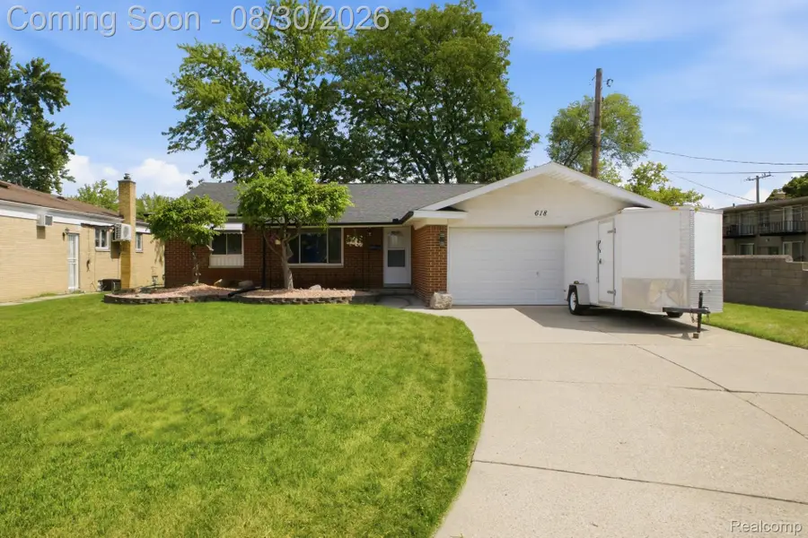618 N Inkster Road, Dearborn Heights, MI 48127 - #2