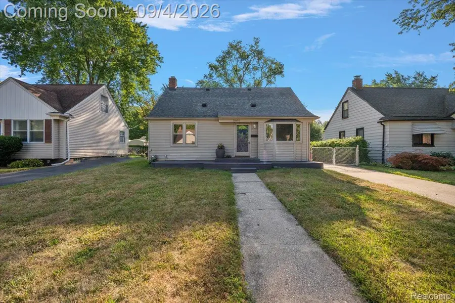28494 Everett Street, Southfield, MI 48076 - #3
