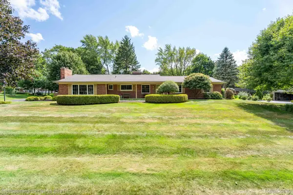 932 S Reading Road, BloomfieldHills, MI 48304