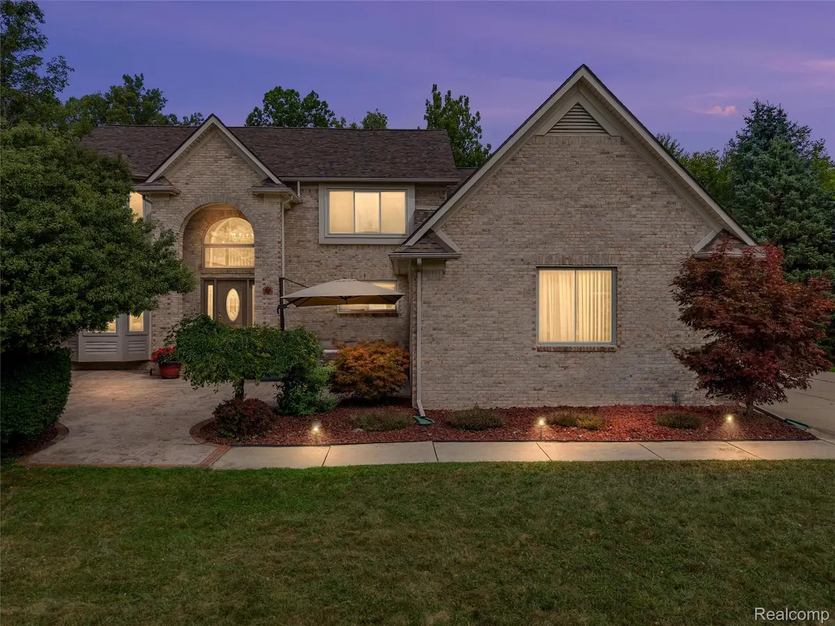 37570 Dale Drive, New Boston, MI 48164 - #1