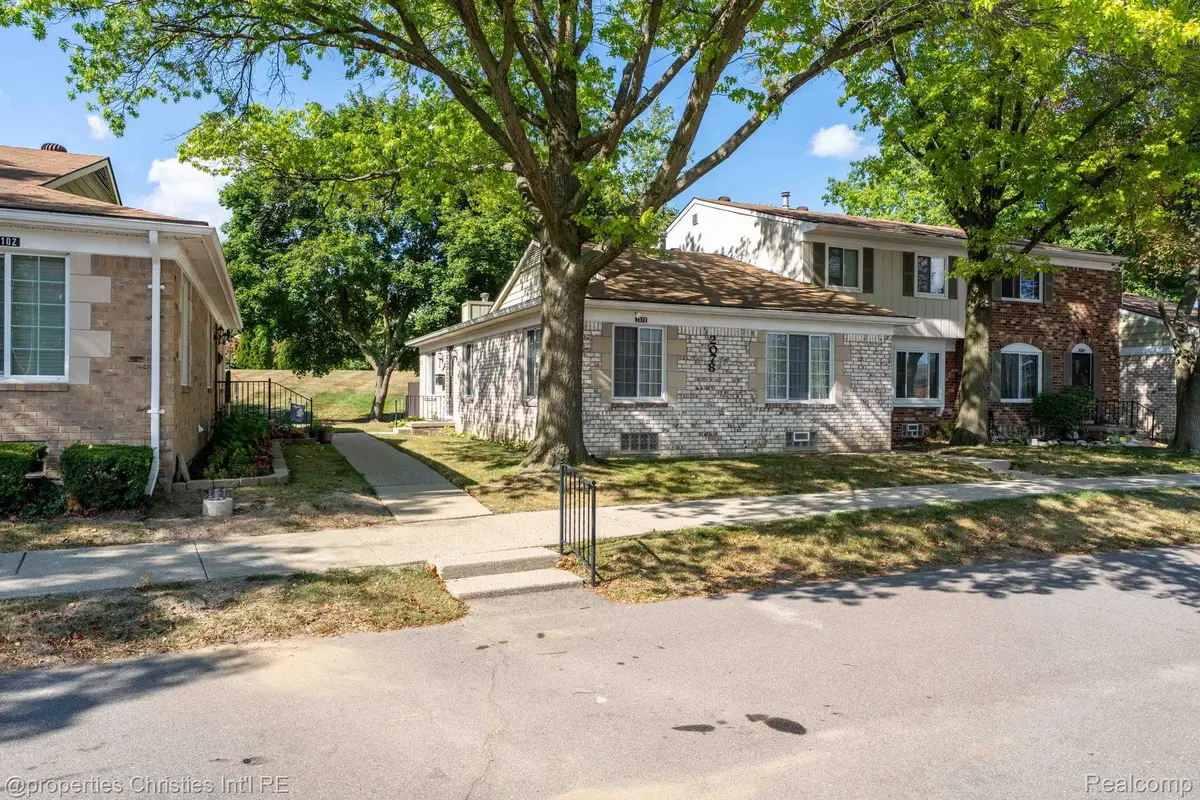 2078 Parmenter Boulevard, Royal Oak, MI 48073 - #1