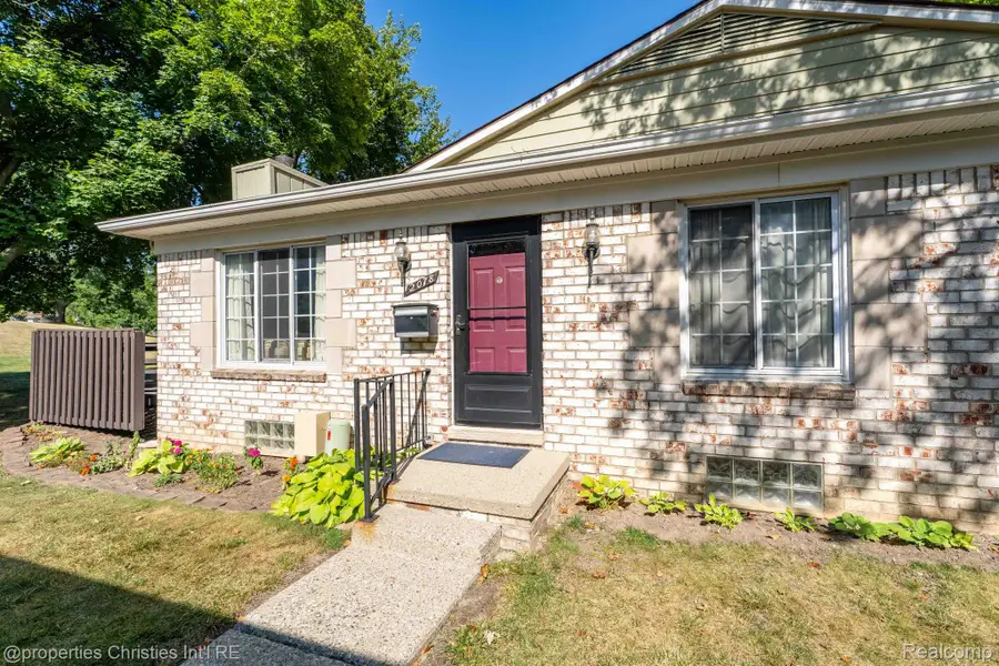 2078 Parmenter Boulevard, Royal Oak, MI 48073 - #2