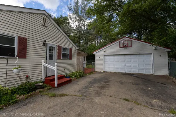 5101 Marilyn Drive, Flint, MI 48506