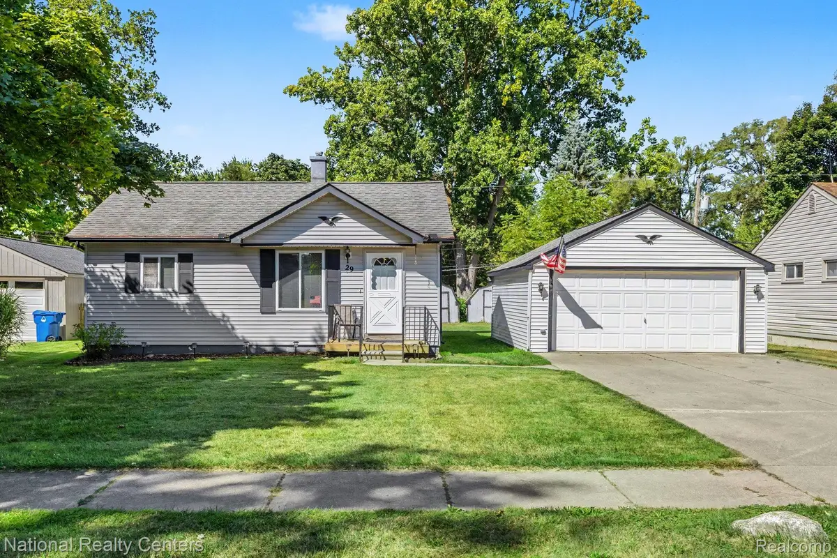 29 Doremus Avenue, Waterford, MI 48328 - #1