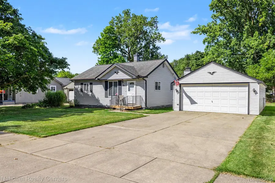 29 Doremus Avenue, Waterford, MI 48328 - #2