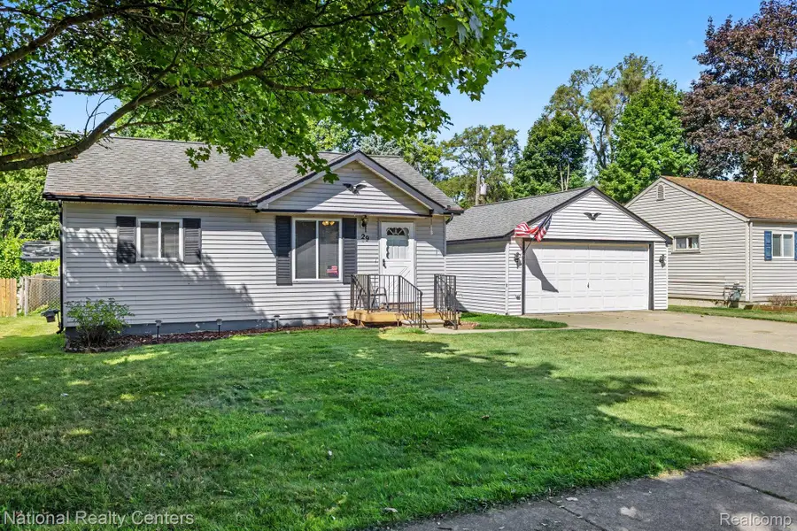 29 Doremus Avenue, Waterford, MI 48328 - #3