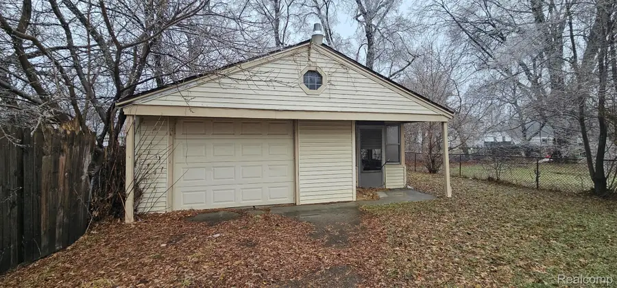 3315 Fulton Street, Saginaw, MI 48601 - #2